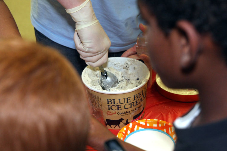 Heights library hosts ice cream social